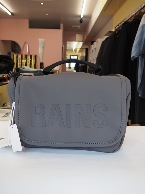 RAINSの新作が入りました