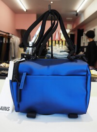 奇跡の追加入荷、通勤に、お出かけに、2~3泊旅行に使えるRAINS TEXEL SHOLDER 2024/05/11 14:33:25