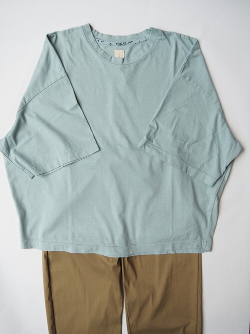 SEMICOUTUREのレギパンと夏レギンスパンツが各一本入りました