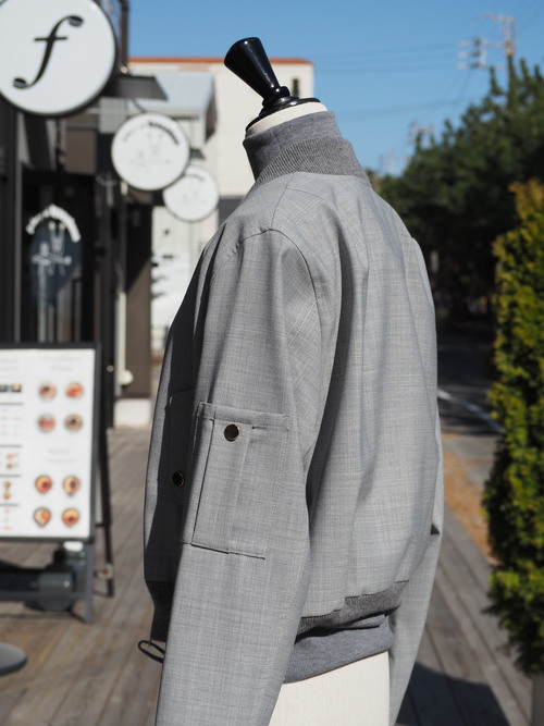 最後の冬物セール、代理店から売れ筋が入荷中