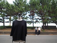 小さなサイズのカーディガン＋大き目の黒のTee 2024/07/14 18:10:12