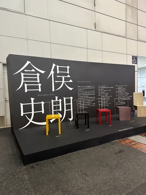 NEED BYの秋物新作はハイライズ、ノンストレッチ、ワンウォッシュ、細目ストレートデニム