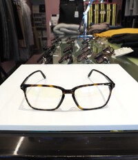 全てストレス無しのアジアンフィット、Tom Ford Eyewearのスクエアータイプをご紹介