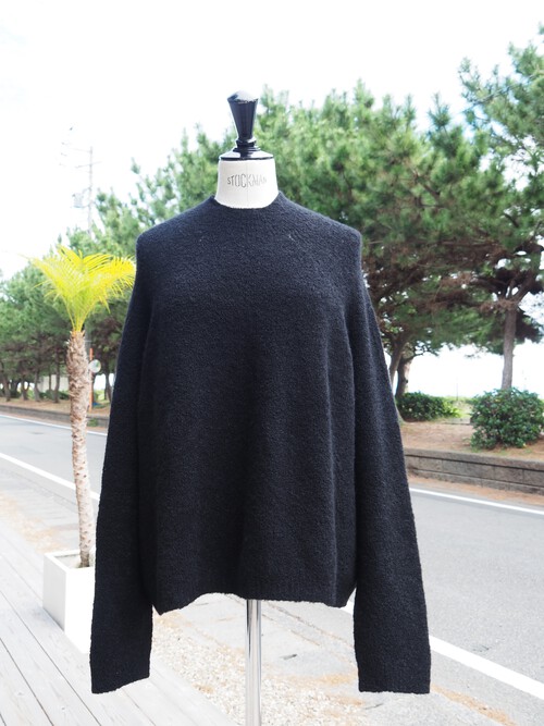 女性らしさも感じるお洒落な全方向ストレッチ、カシミア混Tops