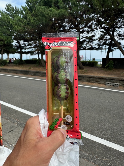 梅雨明けはAll Blackで決めましょう！