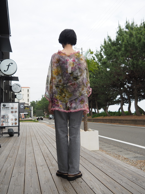 Upper Hightsの少し余裕で履きたいノンストレッチハイライズ、Used Black Denim