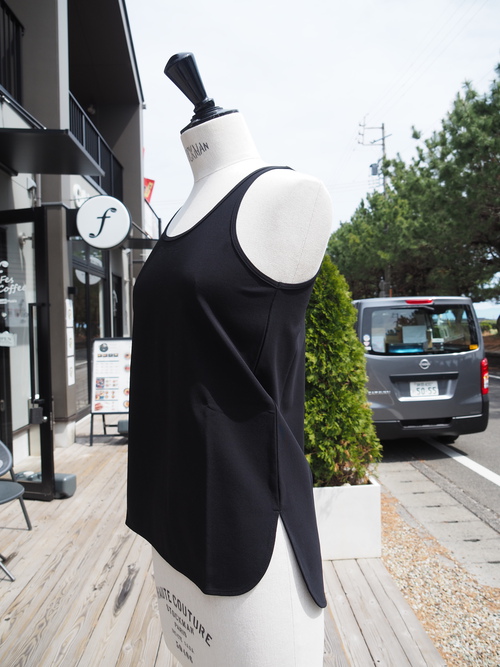 追加が入りました！早くも半袖Teeが売れています