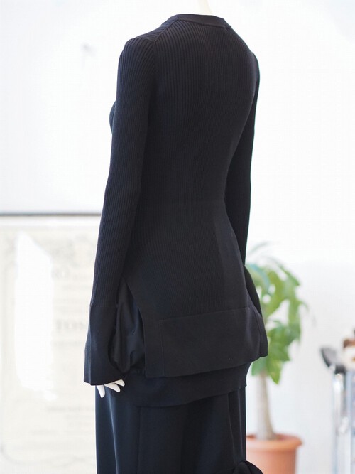人気です、Margielaチェーンウォレットのグレージュ＋ENFŐLDのコレクションラインTops