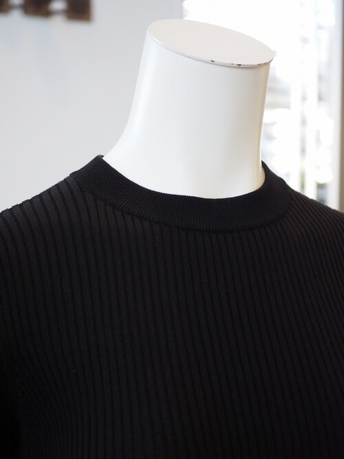 人気です、Margielaチェーンウォレットのグレージュ＋ENFŐLDのコレクションラインTops