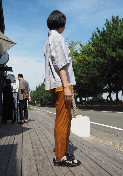 上等なTopsでお出かけ感出してお使いください