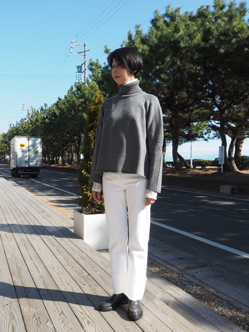 売れています、本物の軽～～いコート、残り僅かのラストチャンス！