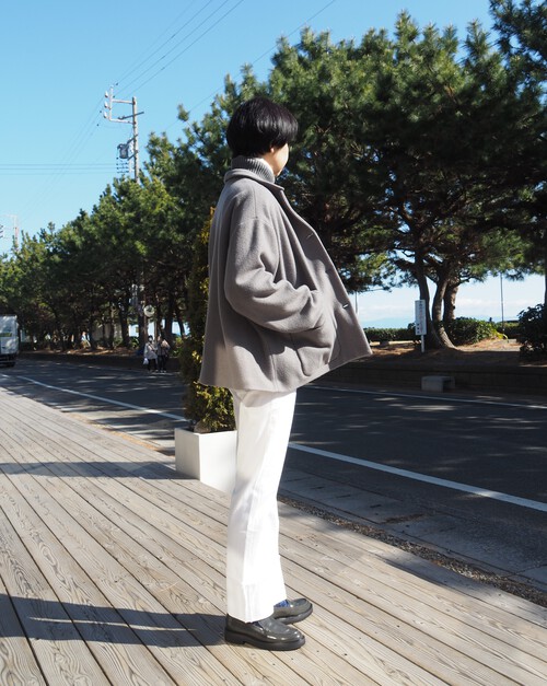 売れています、本物の軽～～いコート、残り僅かのラストチャンス！