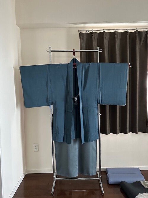 細めのパンツに合わせたい丈長めの洗えるTops
