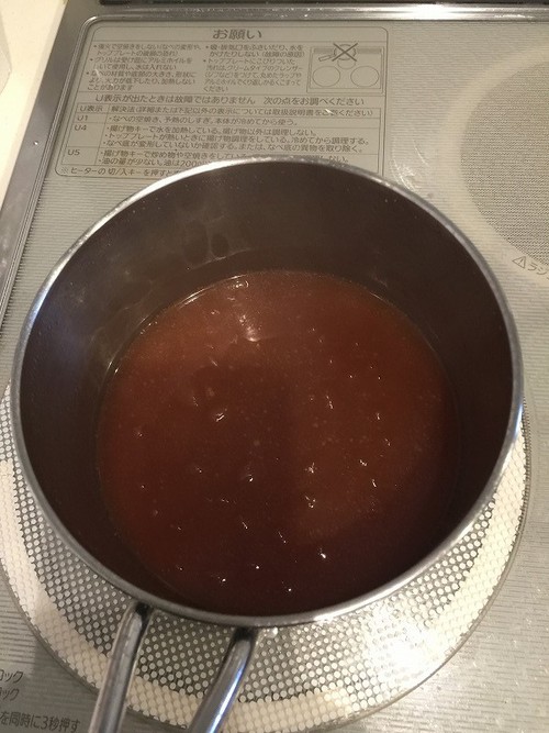 フラットシューズを知的に履きこなしてください