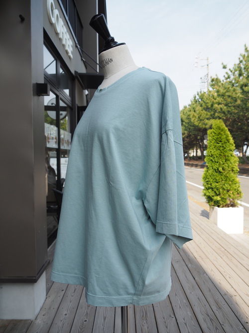 特別閉店セール（４）　早くも30度オーバー、半年続く夏日にはお洒落なTeeが必要です