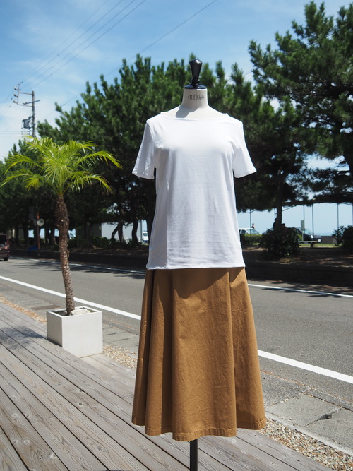 夏物は今シーズンで最後になりました、PARISの定番MajesticのDeluxe Tee