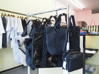 RAINS、MIDIUMI最終入荷 2024/08/01 16:37:31