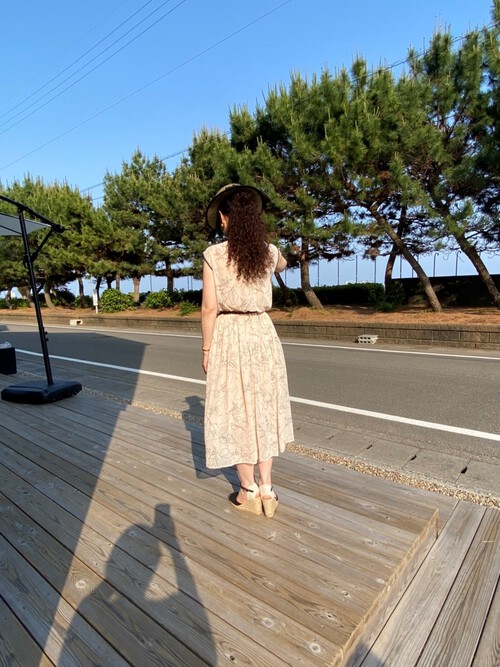 細めのパンツに合わせたい丈長めの洗えるTops