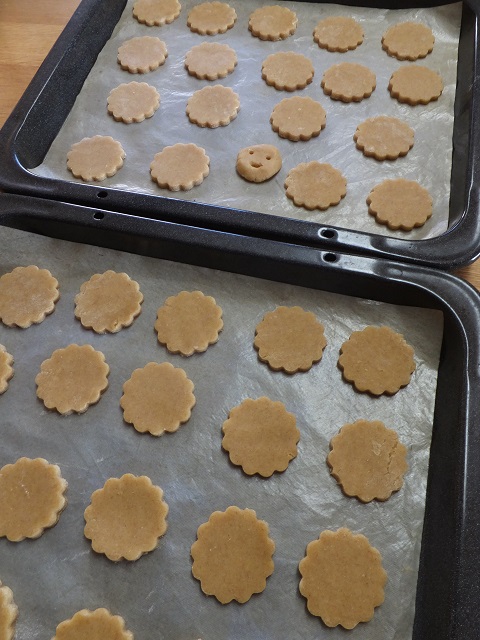 全粒粉クッキーとこでまり