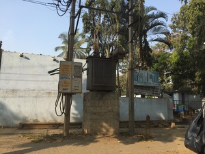 インドの電柱トランス