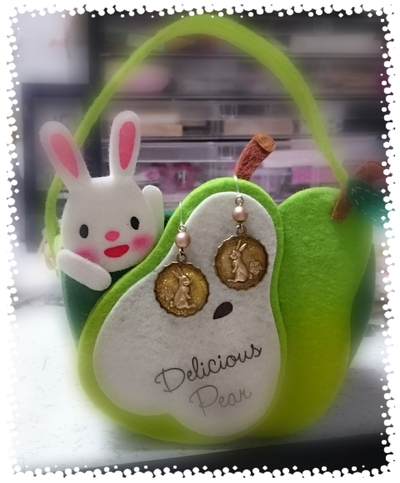 レジンピアス