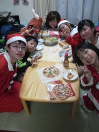 みんなでわいわい♪ 2010/12/25 00:04:53