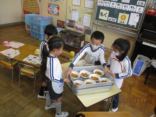 ３月生まれお誕生会