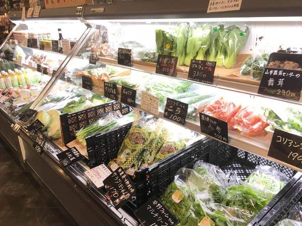ザザ中央館にお洒落な八百屋さんがOpen!