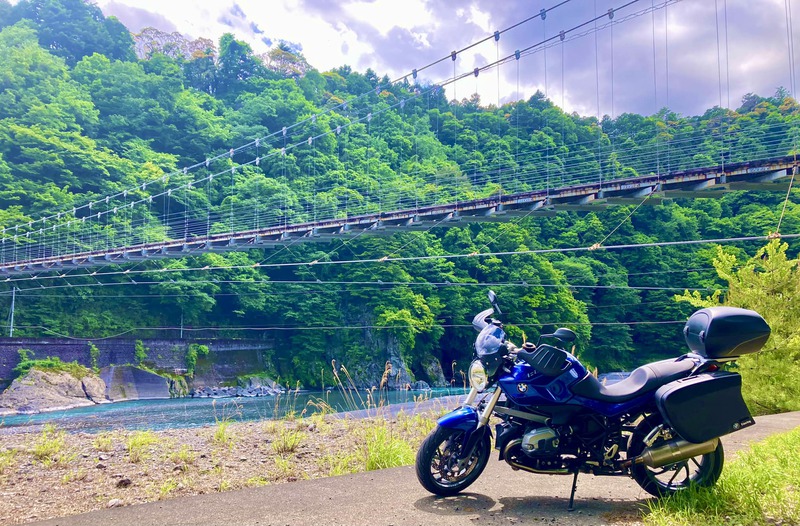 リンと綾乃のつり橋巡り①「両国吊橋」