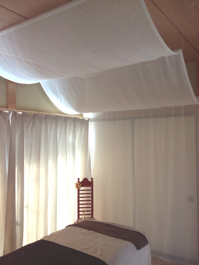 アロマ室に天蓋をつけました・・浜松市Ｎさま　自宅エステは天蓋でオシャレなインテリアに変身。