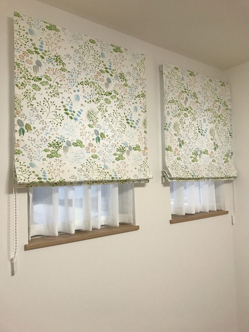 子ども部屋には北欧風コットンのオーダーカーテンを作りました。