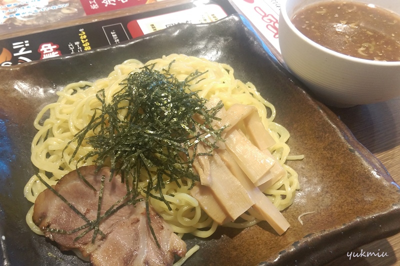 まる十八でつけ麺