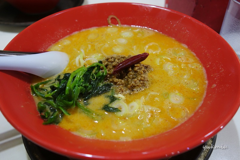 那覇の美栄橋駅近く - 赤まるラーメン