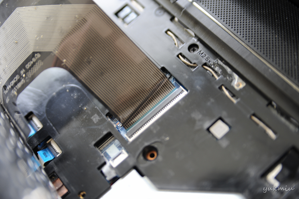 hp ENVY dv6 7200/CT を分解して CPU ファンを掃除