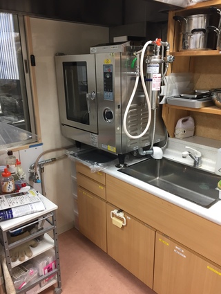 業務用スチームコンベクションオーブン及び排気フード新設工事！