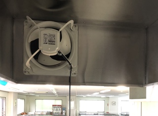社員食堂の業務用排気工事！