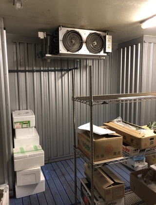 業務用プレハブ冷蔵庫用冷凍機 入替工事