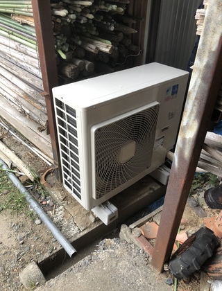 お米貯蔵庫用 冷凍機入替工事！