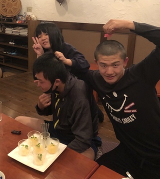 祝！アニキ16歳の誕生日！お祝いはスペイン料理「アルマジロ」さんでディナー！