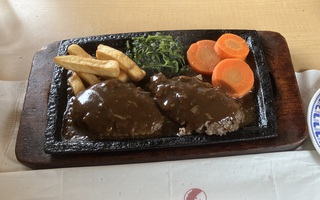 「元祖炭焼きハンバーグの店 パピオット」さん リニューアルオープンしましたのでランチに寄らせていただきました！