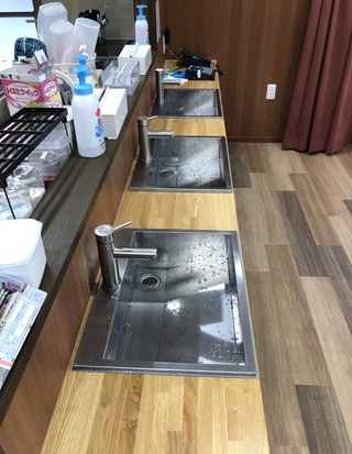 洗面用ビルトインシンクTOP新設工事！