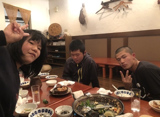 祝！アニキ16歳の誕生日！お祝いはスペイン料理「アルマジロ」さんでディナー！