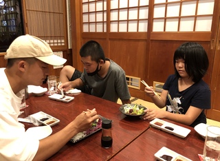 祝！次男坊14歳の誕生日！お祝いはケーキと、浜北区「こばやし」さんでディナー！