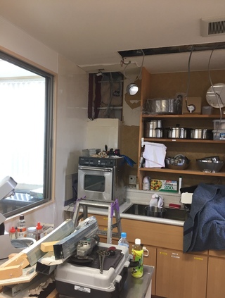 業務用スチームコンベクションオーブン及び排気フード新設工事！