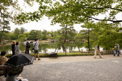 街中の緑、徳川園へ♪