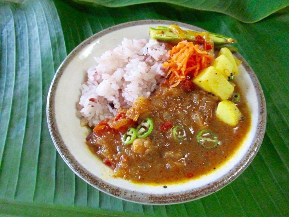 森のクラフトにこにこフェスタvol.1☆「オウム食堂」エイミーのカレー屋
