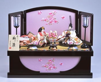 王朝絵巻のひな人形