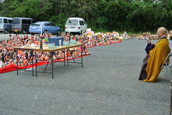 2013年人形供養祭。無事終了しました。