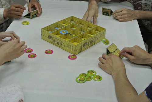 フライングキウイ,HUCH,ゲーム