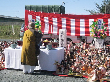 2012浜松人形供養祭まもなくです。